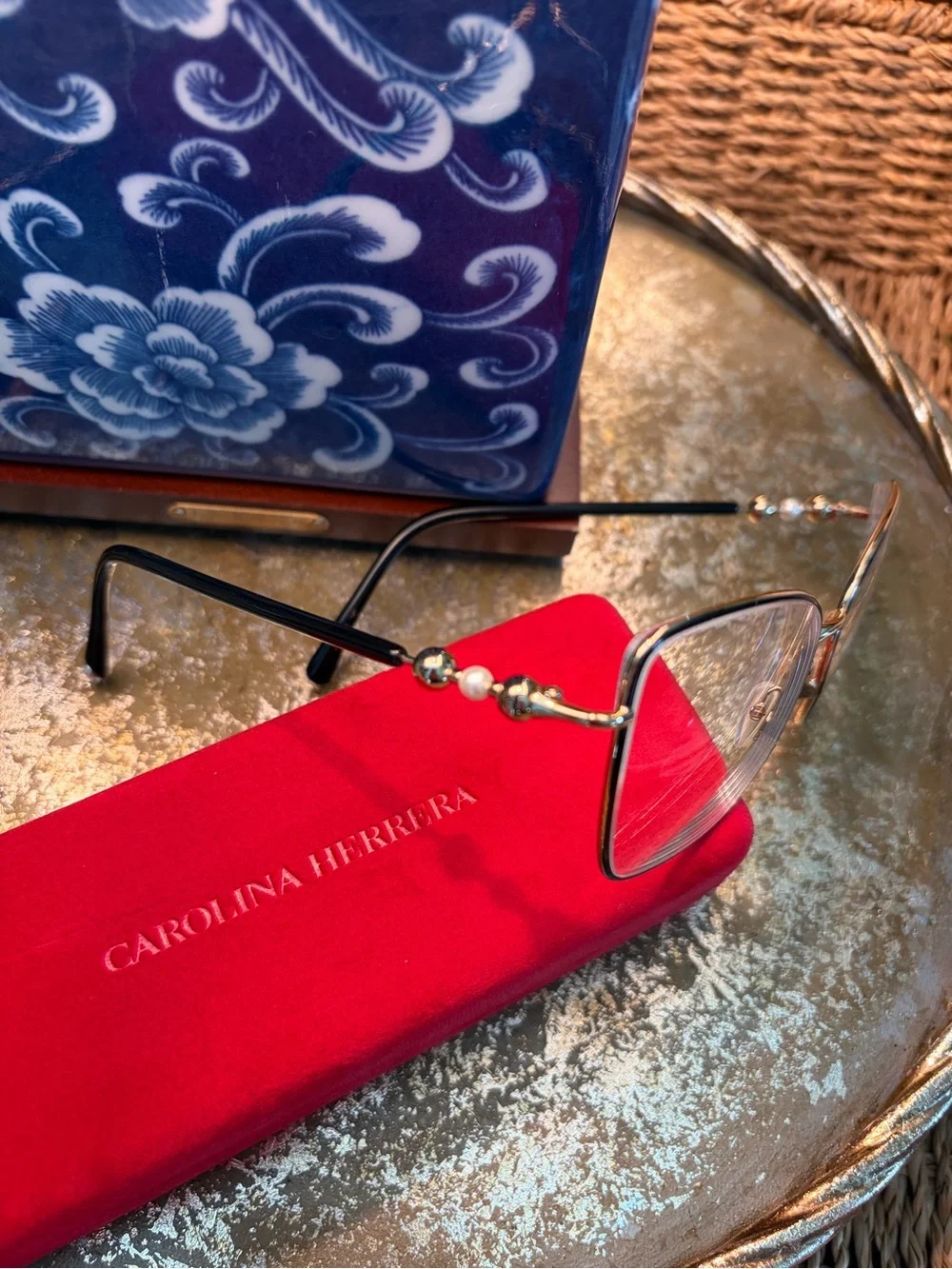 Carolina Herrera Black Metal Frame